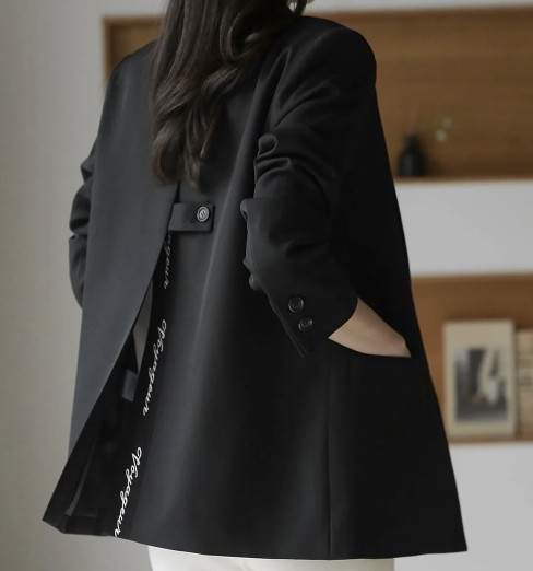 슬릿 레터링 테일러 자켓